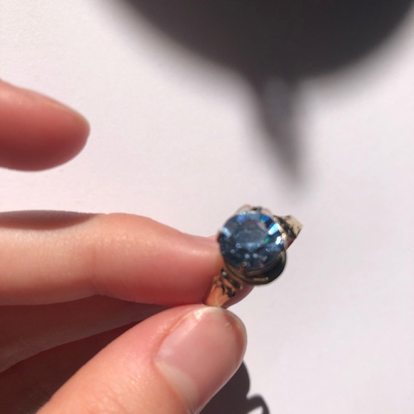 blue gem ring - Picture 3 of 5